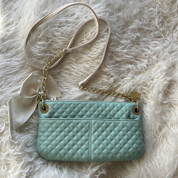 🎉HP💕 Betsey Johnson Quilted Crossbody Bag - Picture 5 of 11